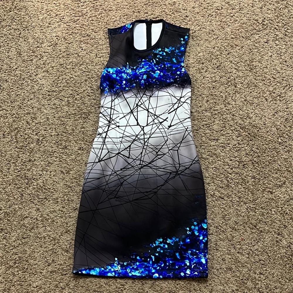 Body Con/Fitted dress size 6